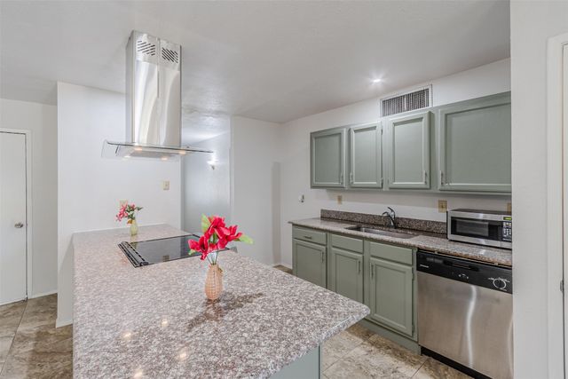 5120 Runyon Drive, The Colony, TX 75056