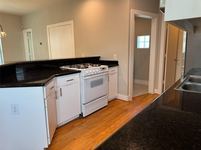 9716 Linkmeadow Lane, Houston, TX 77025