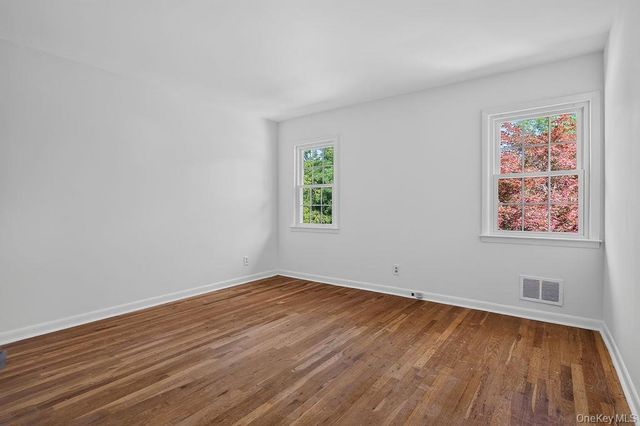 7 Stanley Road, White Plains, NY 10605