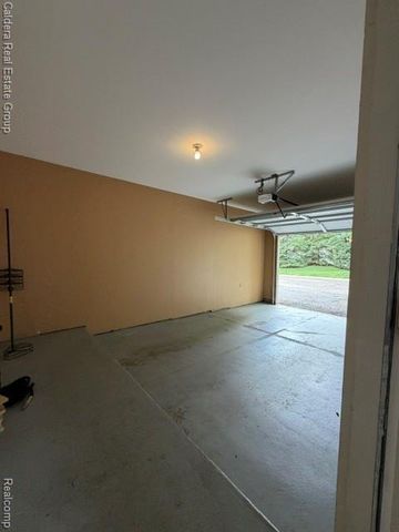 14211 Chesapeake Circle, Walled Lake, MI 48390