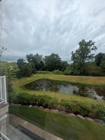 14211 Chesapeake Circle, Walled Lake, MI 48390