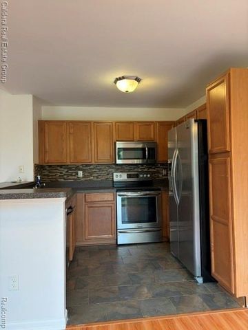 14211 Chesapeake Circle, Walled Lake, MI 48390