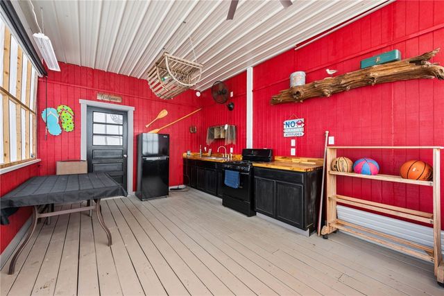 300 Clubhouse Drive, Donegal, PA 15628