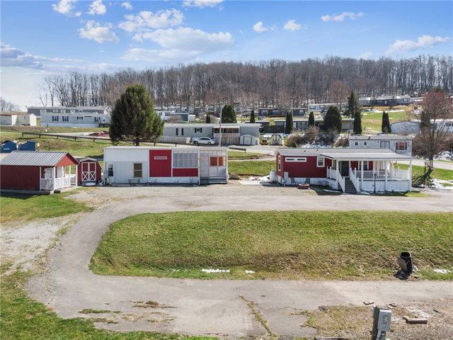 300 Clubhouse Drive, Donegal, PA 15628