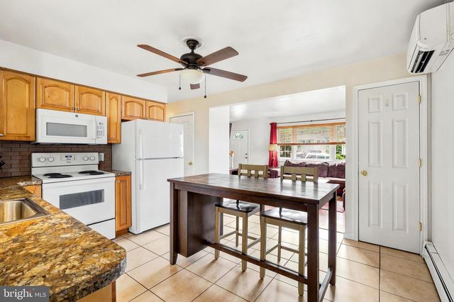 365 W KING ST, Pottstown, PA 19464
