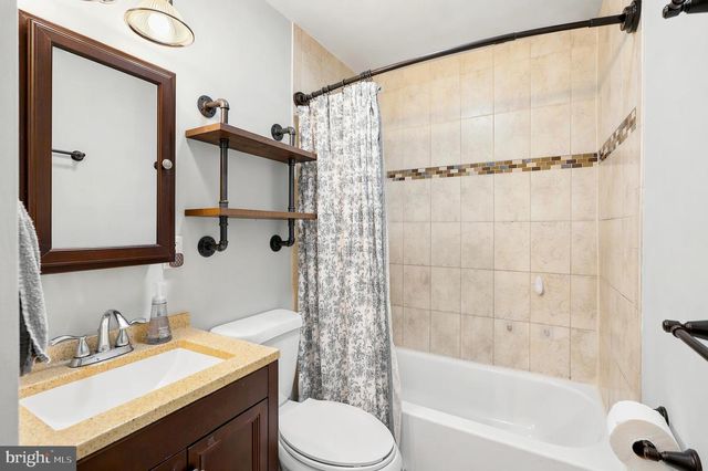 365 W KING ST, Pottstown, PA 19464