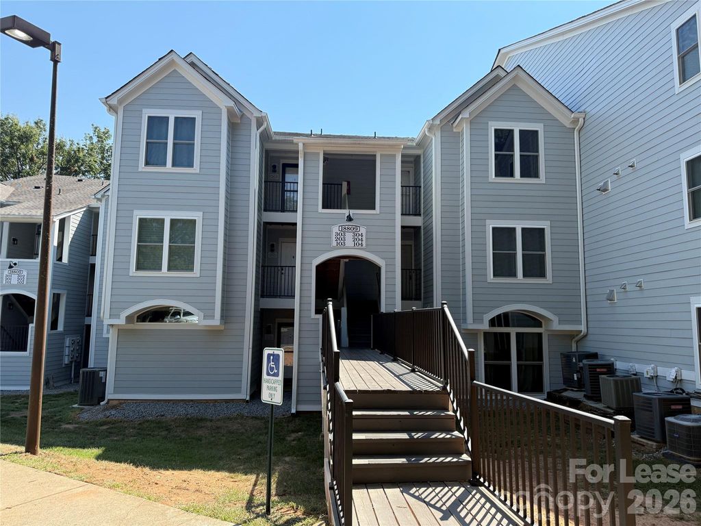 18809 Nautical Drive 204, Cornelius, NC 28031