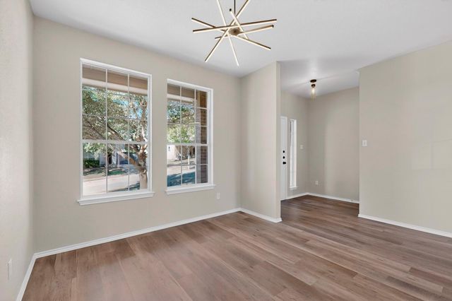 405 Buckingham DR, Kyle, TX 78640