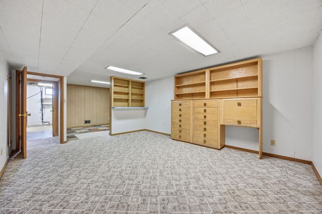 312 16th Street S, Moorhead, MN 56560