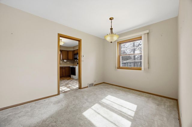 312 16th Street S, Moorhead, MN 56560