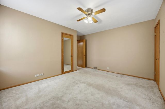 312 16th Street S, Moorhead, MN 56560