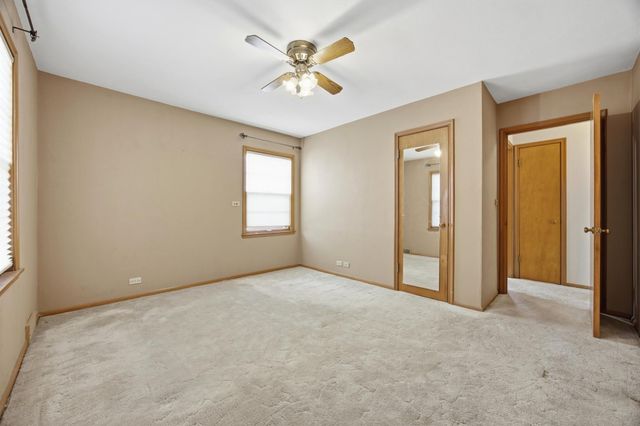 312 16th Street S, Moorhead, MN 56560