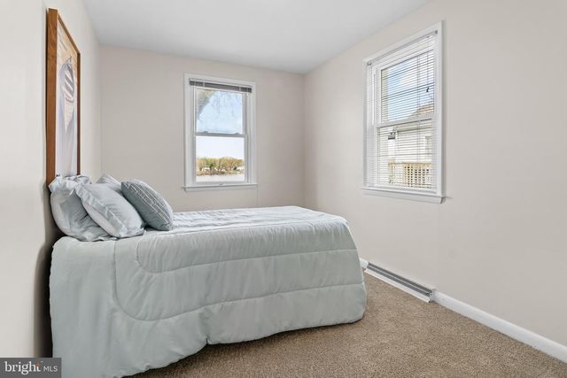 54 WAGNERS LN, Essex, MD 21221