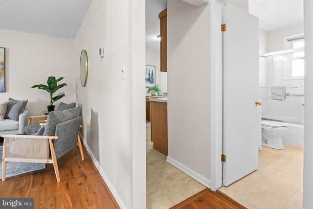 54 WAGNERS LN, Essex, MD 21221