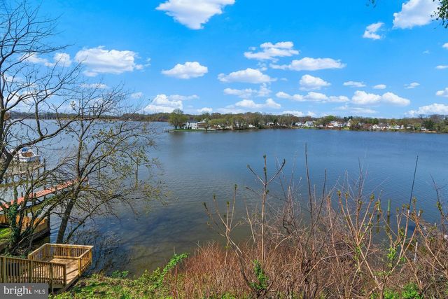 54 WAGNERS LN, Essex, MD 21221