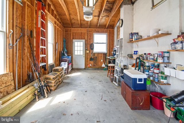 54 WAGNERS LN, Essex, MD 21221