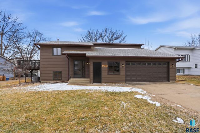 4613 E Fernwood Dr Drive, Sioux Falls, SD 57110