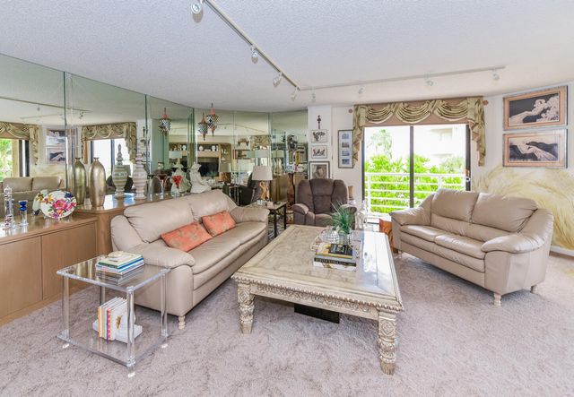 176 Helios Drive 308, Jupiter, FL 33477