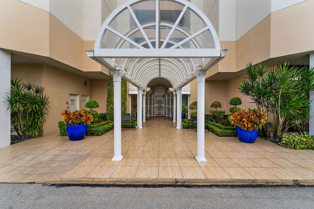 176 Helios Drive 308, Jupiter, FL 33477