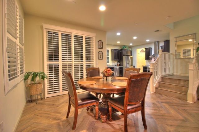 2204 Gallery Dr, Riverbank, CA 95367