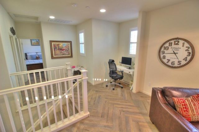 2204 Gallery Dr, Riverbank, CA 95367