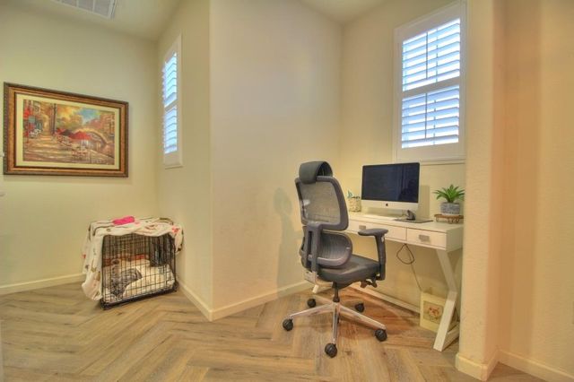 2204 Gallery Dr, Riverbank, CA 95367