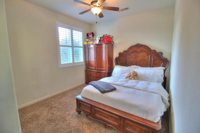 2204 Gallery Dr, Riverbank, CA 95367