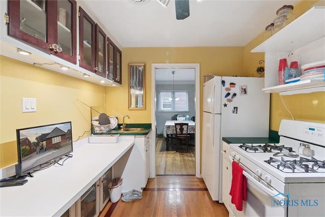 4113 S Detroit Avenue, Toledo, OH 43614