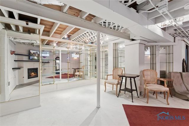 4113 S Detroit Avenue, Toledo, OH 43614