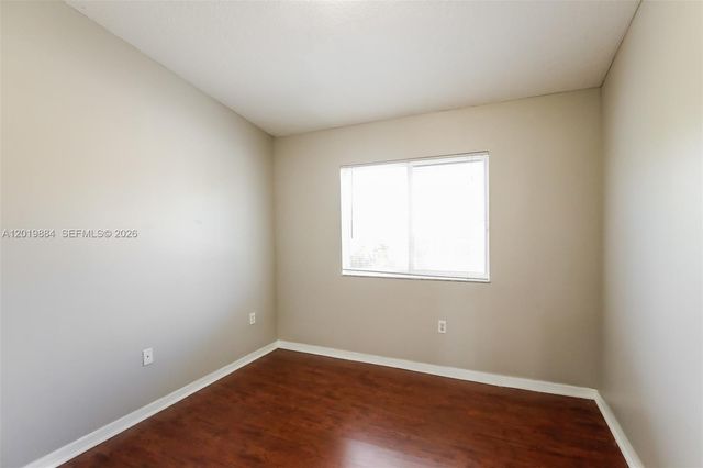 925 NE 34th Ave 203, Homestead, FL 33033