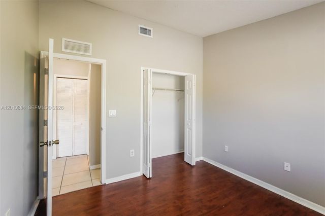 925 NE 34th Ave 203, Homestead, FL 33033