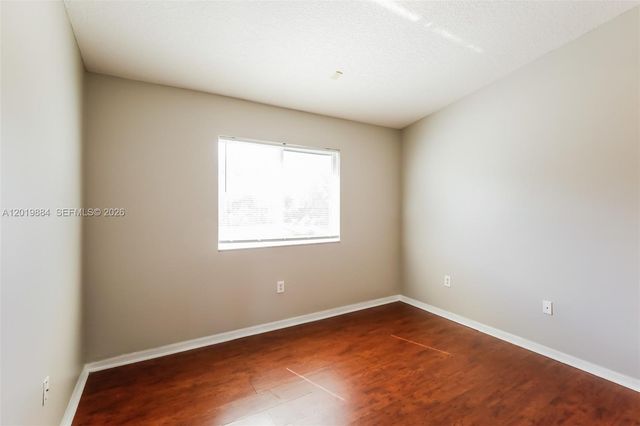 925 NE 34th Ave 203, Homestead, FL 33033