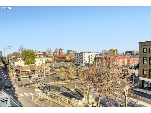 1926 W BURNSIDE St 311, Portland, OR 97209