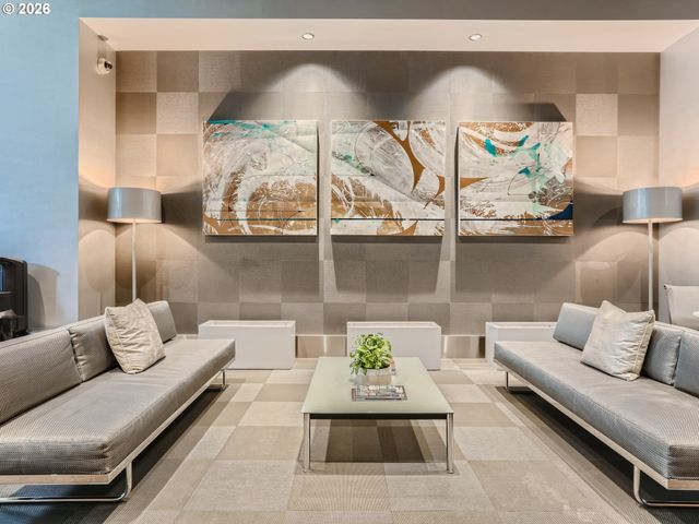 1926 W BURNSIDE St 311, Portland, OR 97209