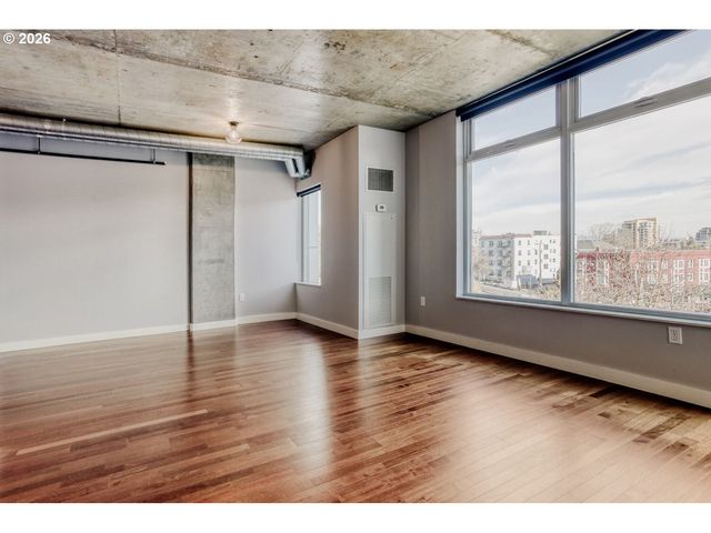 1926 W BURNSIDE St 311, Portland, OR 97209