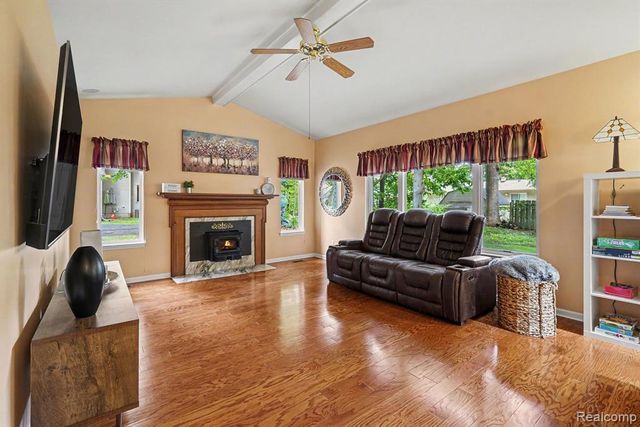 6290 Waldon Woods Drive, Clarkston, MI 48346