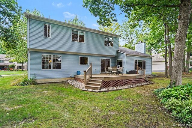 6290 Waldon Woods Drive, Clarkston, MI 48346