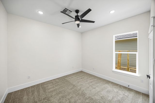 909 Santa Anna Lane, La Porte, TX 77571
