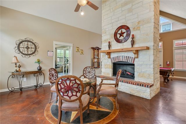 1000 Spring Loop 1205, College Station, TX 77840