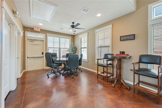 1000 Spring Loop 1205, College Station, TX 77840