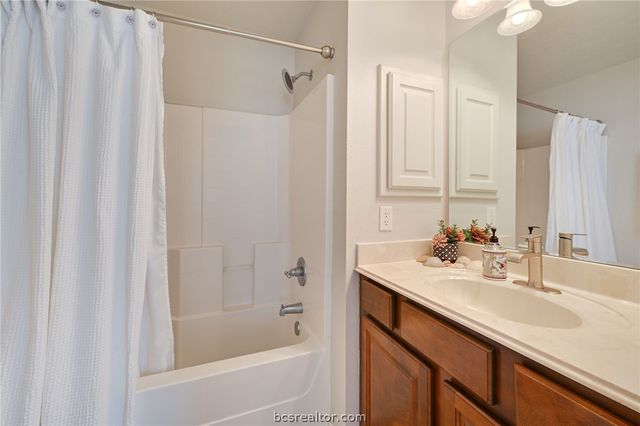 1000 Spring Loop 1205, College Station, TX 77840