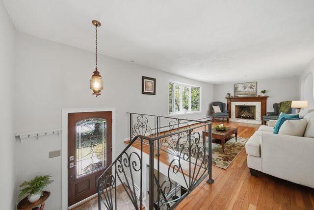 31 Normandy Drive, Sudbury, MA 01776
