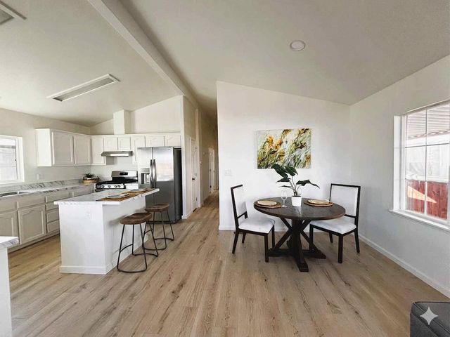8282 Murray Avenue 5, Gilroy, CA 95020
