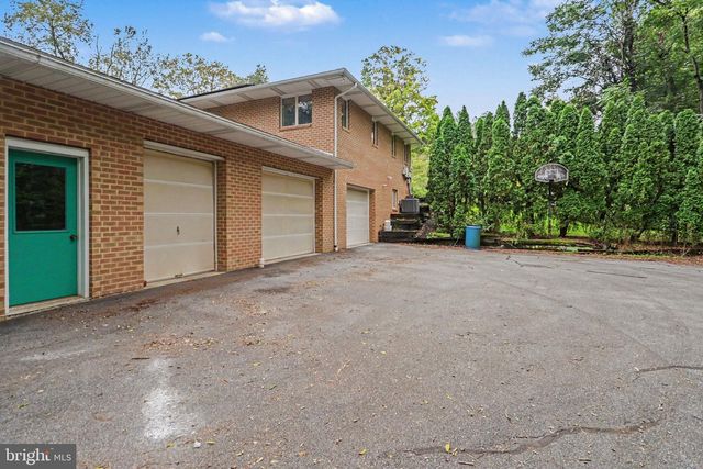 745 FELTY DR, Harrisburg, PA 17111