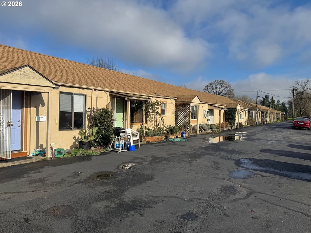 1612 POLK St, Eugene, OR 97402