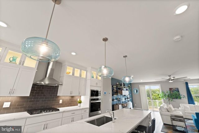 19328 BROOKWATER TER, Leesburg, VA 20175