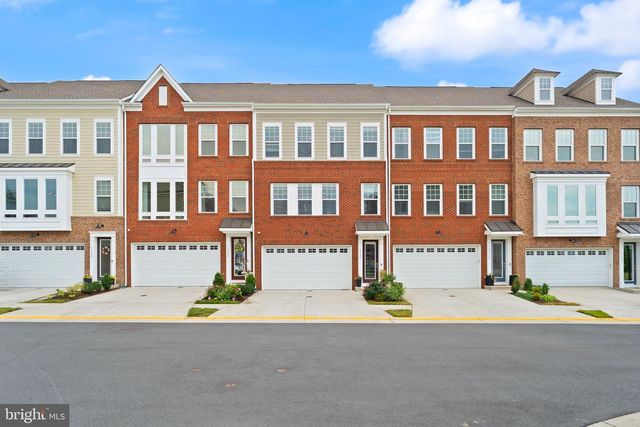 19328 BROOKWATER TER, Leesburg, VA 20175