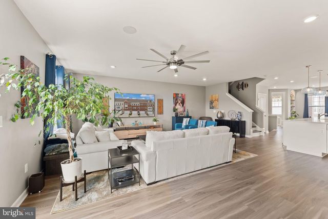 19328 BROOKWATER TER, Leesburg, VA 20175