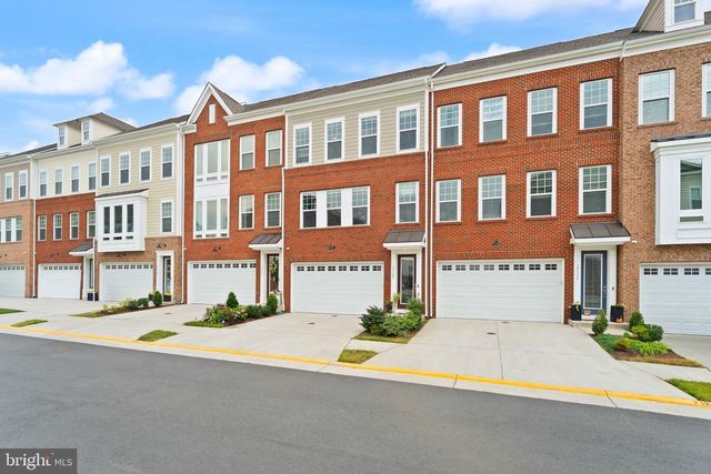 19328 BROOKWATER TER, Leesburg, VA 20175