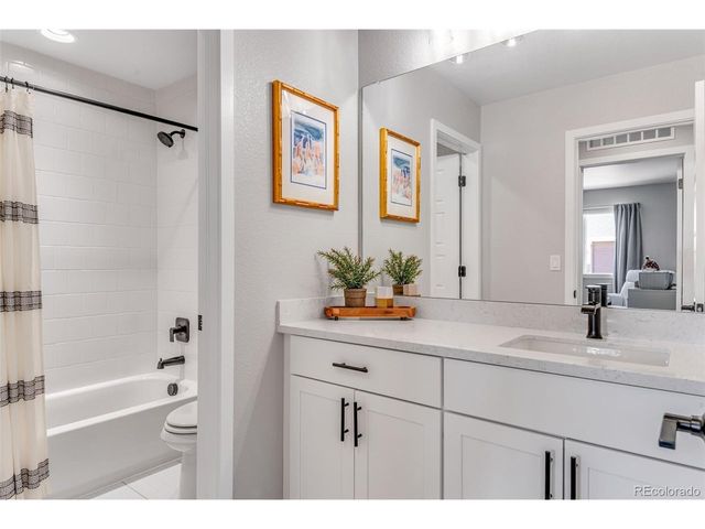 6241 Canterview Ct, Castle Pines, CO 80108